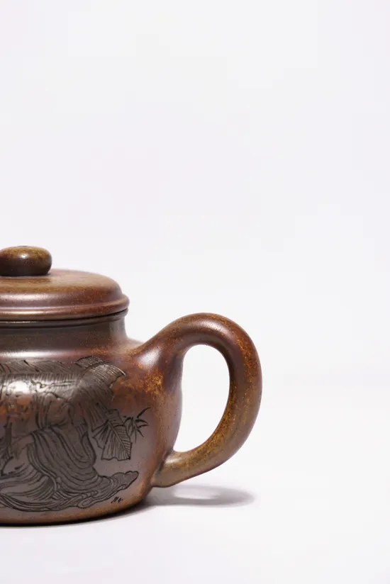 Premium Yixing Clay Teapot | Handcrafted Zisha Artistry 8