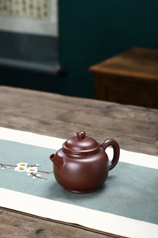 Artisan Yixing Zisha Teapot | Handcrafted Purple Clay Pottery 2
