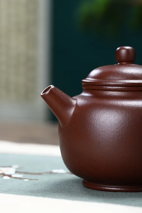 Artisan Yixing Zisha Teapot | Handcrafted Purple Clay Pottery 3