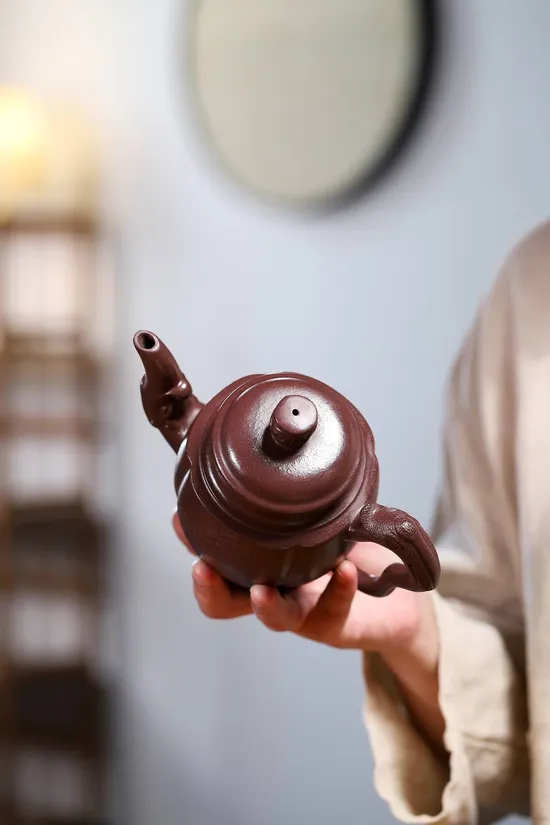 Premium Yixing Clay Teapot Handcrafted | Artistic Design & Limited Offer 5