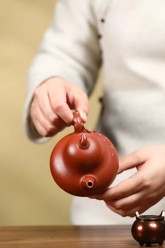 Yixing Zisha Teapot | Handcrafted Artisan Clay Pot | Symbol of Fortune 1