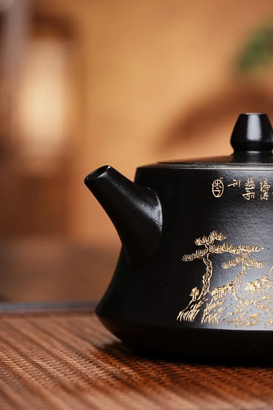 Premium Yixing Zisha Teapot | Handcrafted Artisan Teapot Collection 9