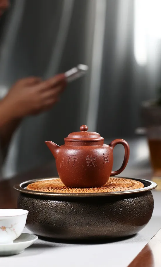 Premium Yixing Zisha Clay Teapot – Handcrafted Artisan Teapot for Tea Lovers 6