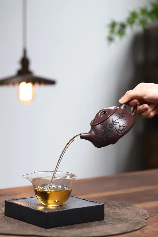 Yixing Zisha Clay Teapot - Premium Handcrafted Purple Clay Pottery 6
