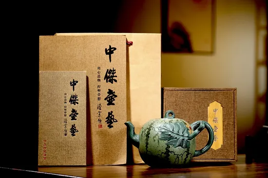 Best Yixing Zisha Teapot | Artisan Crafted Collectible Teaware 1