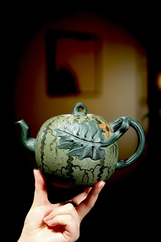 Best Yixing Zisha Teapot | Artisan Crafted Collectible Teaware 3