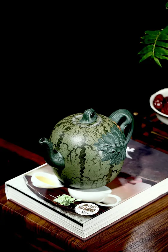 Best Yixing Zisha Teapot | Artisan Crafted Collectible Teaware 7