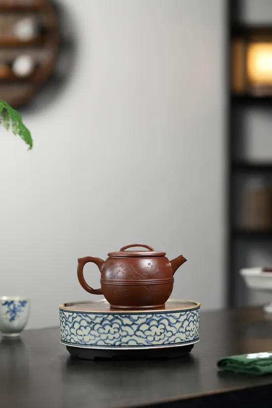 Yixing Zisha Teapot | Yang Junbao Handcrafted Collectible 6