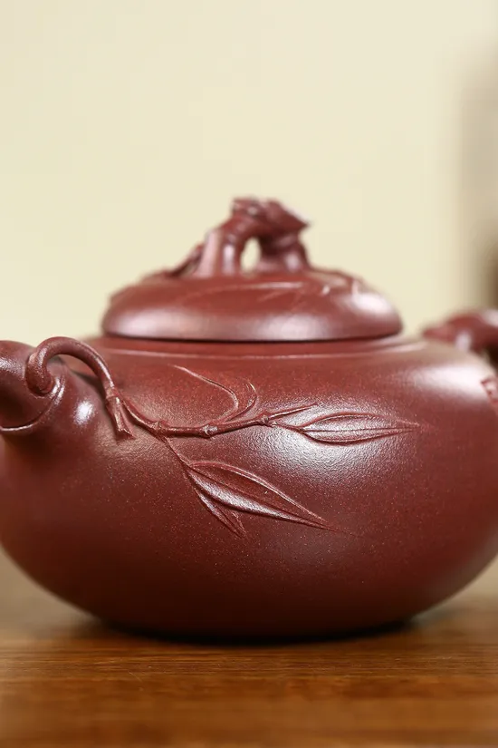 Yixing Zisha Teapot | Dragon's Blood Clay | Handcrafted Artistry 3