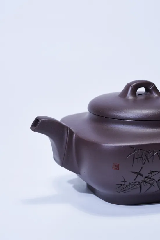 Yixing Zisha Teapot | Master Huang Ziying | Collectible Artistry 5