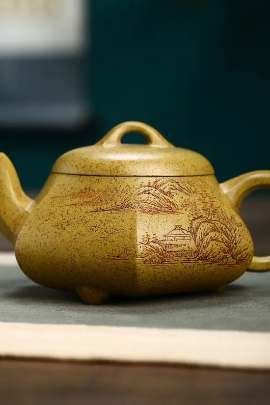 Yixing Teapot | Handcrafted Zisha Clay Artisan Teapot by Xu Liuming 1