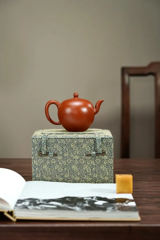 Premium Yixing Clay Teapot | Authentic Handcrafted Zisha Artisan 5