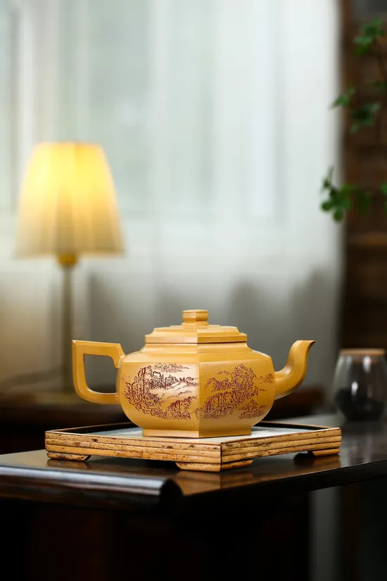 Handcrafted Yixing Zisha Teapot - Master Huang Weimin's Golden Clay Artwork 6