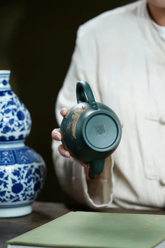 Yixing Zisha Clay Teapot 40cc | Handcrafted Artisan Teapot 4