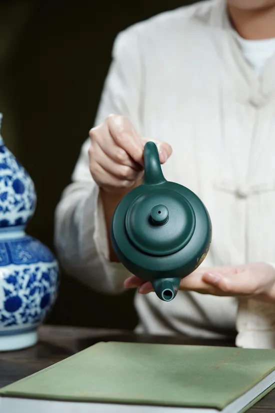 Yixing Zisha Clay Teapot 40cc | Handcrafted Artisan Teapot 7