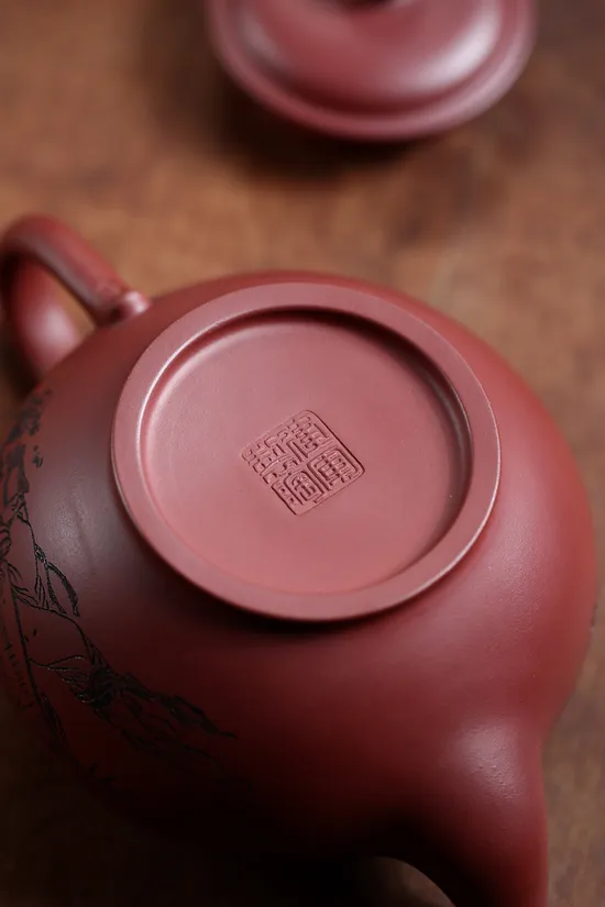 Yixing Teapot Masterpiece - Dragon's Blood Clay Collectible 4