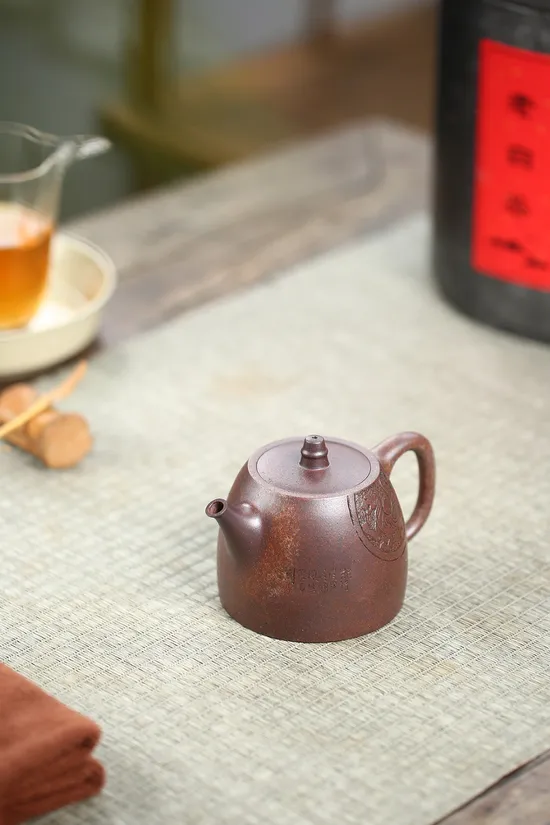 Premium Yixing Zisha Clay Teapot: Handcrafted Artistry & Collectible Design 2