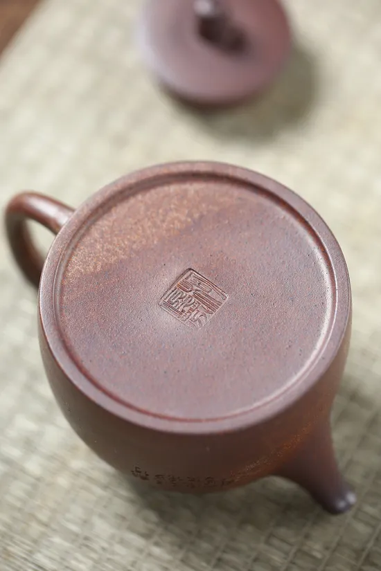 Premium Yixing Zisha Clay Teapot: Handcrafted Artistry & Collectible Design 4