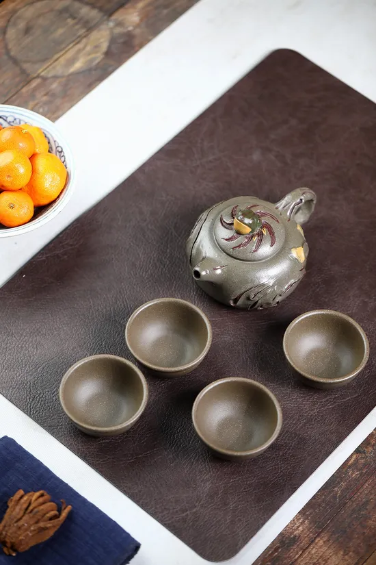 Yixing Zisha Teapot: Master Sheng's Tree Frog Set | Artisan Craft 1