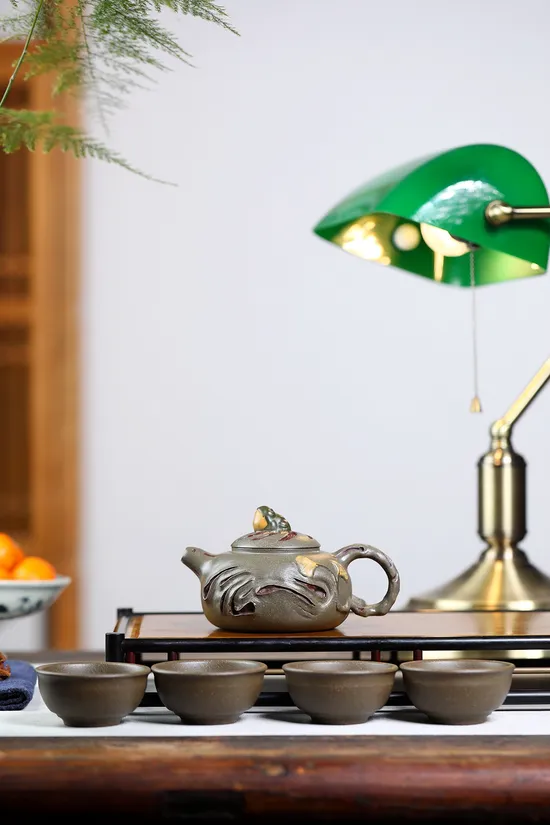 Yixing Zisha Teapot: Master Sheng's Tree Frog Set | Artisan Craft 7