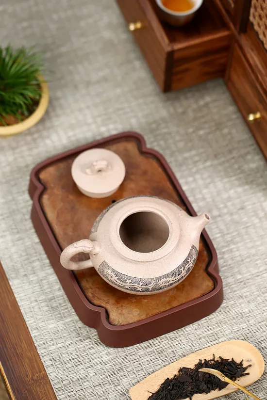 Yixing Clay Teapot | Artisan Dragon Zisha Teapot 00cc 5