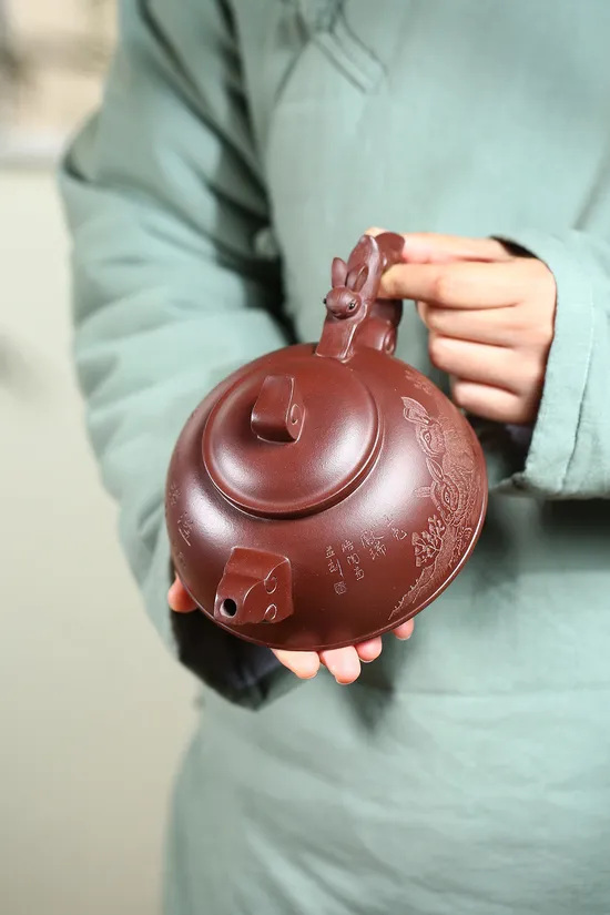Premium Yixing Zisha Teapot - Handcrafted by Master Shi Futang | Artisan Craft 7