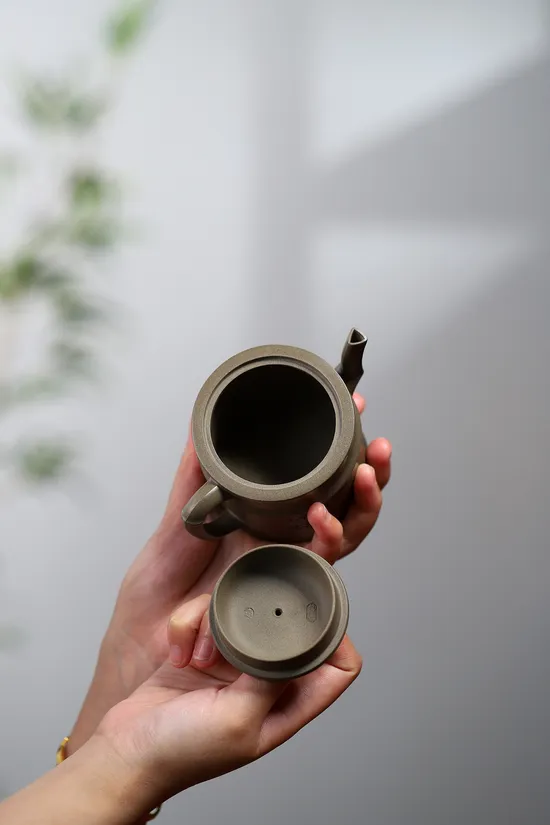 Premium Yixing Teapot - Handcrafted Crab Shell Clay, Limited Offer 5