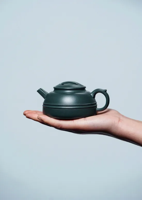 Premium Yixing Zisha Teapot | Handcrafted Clay Artisan Luxury 1