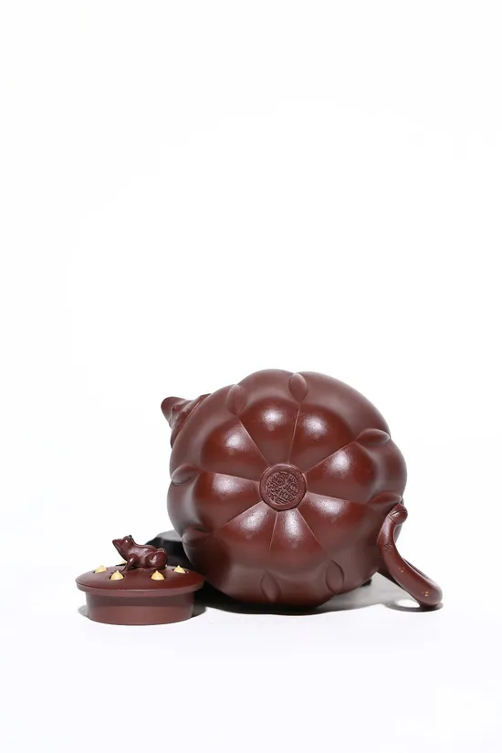 Yixing Clay Teapot | Collectible Frog Lotus Design by Zhao Mingmin 5