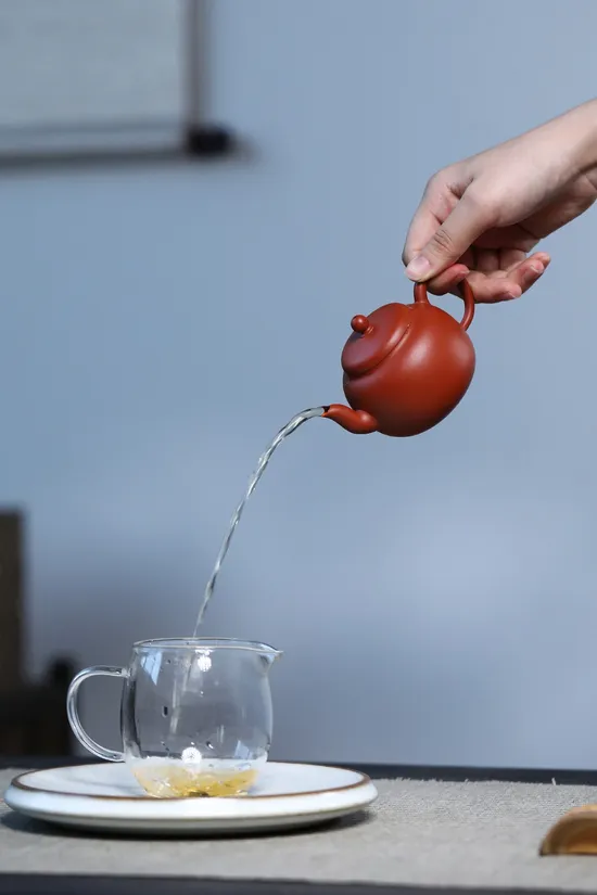 Premium Yixing Clay Teapot | Handcrafted Zisha Teapots & Artisan Ceramics 1