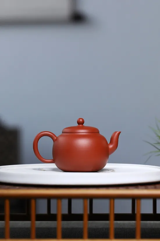Premium Yixing Clay Teapot | Handcrafted Zisha Teapots & Artisan Ceramics 2