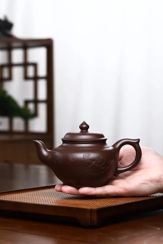 Premium Yixing Clay Teapot | Artisan Crafted, Timeless Design 6