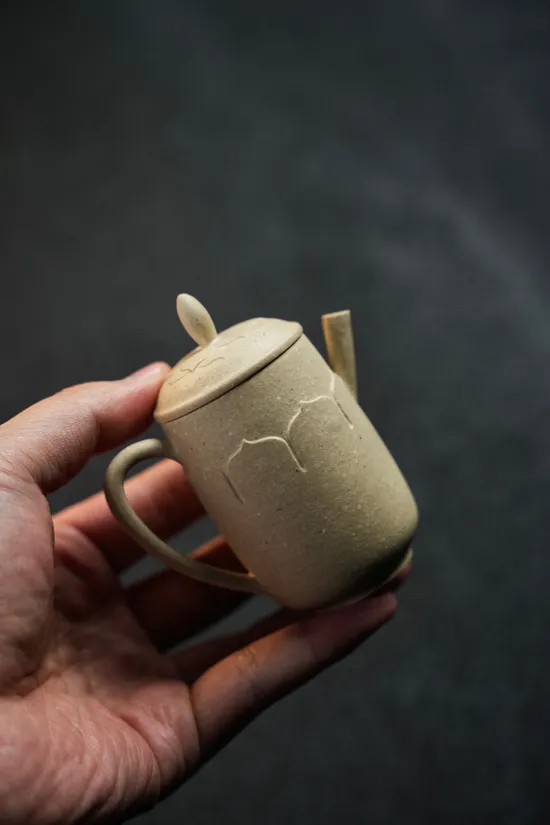 Premium Yixing Clay Teapot | Handcrafted Artisan Teapot & Collectible 3