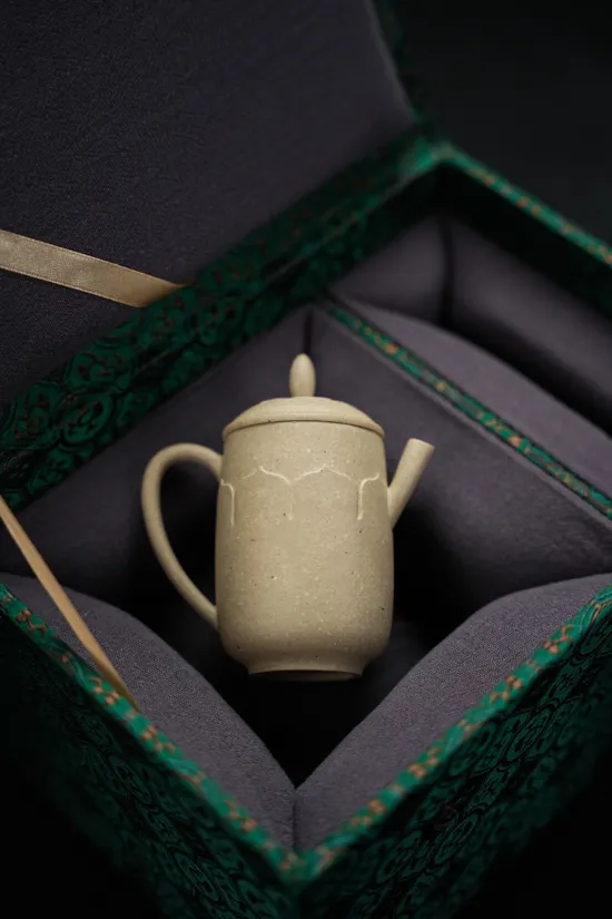 Premium Yixing Clay Teapot | Handcrafted Artisan Teapot & Collectible 6