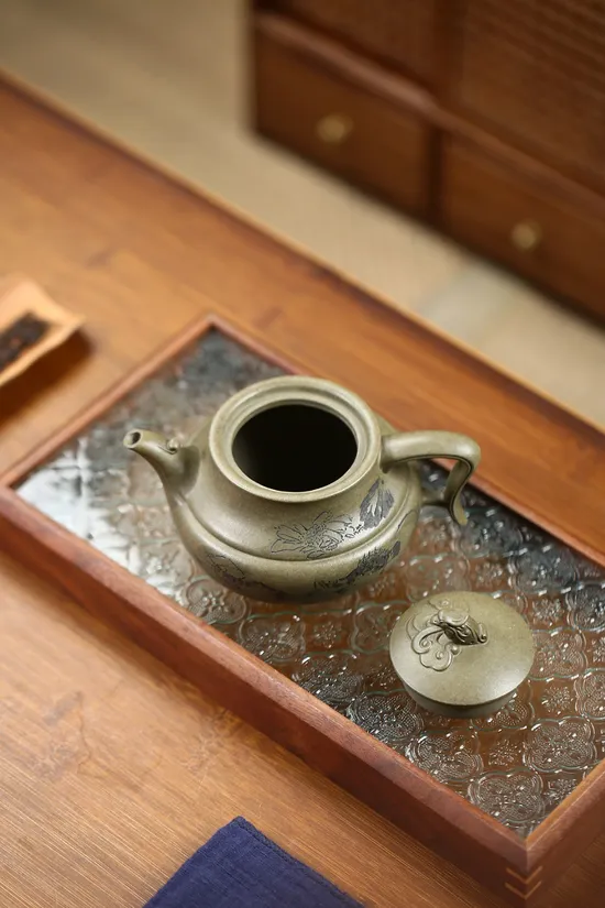 Handcrafted Yixing Eagle Zisha Teapot | Artisan Ceramic Masterpiece 6