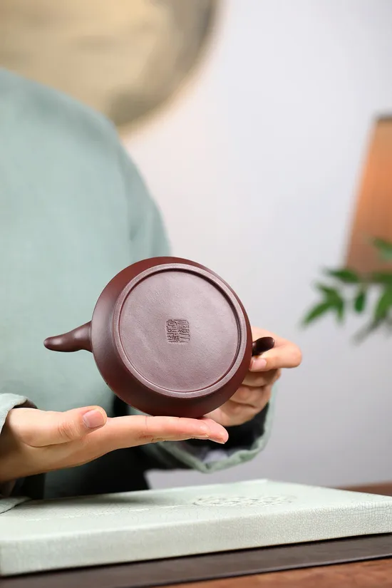 Zisha Teapots: 6 | 000 CNY | Han Xiaohu 5