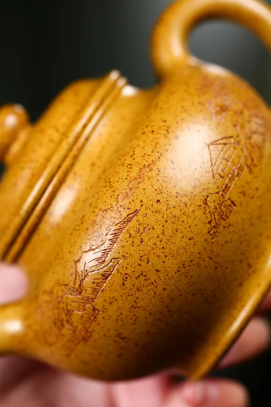 Premium Yixing Zisha Teapot: Handcrafted Dragon Kiln Ceramics 1