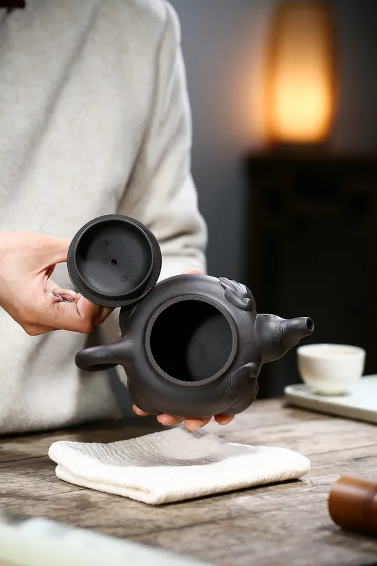 Yixing Clay Teapot 400cc - Yang Junbao Handcrafted Elephant Design Pottery 2
