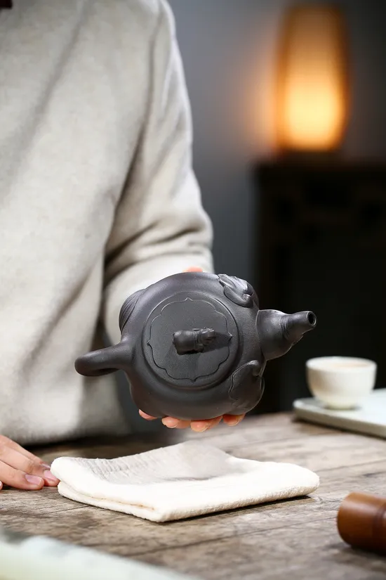 Yixing Clay Teapot 400cc - Yang Junbao Handcrafted Elephant Design Pottery 4