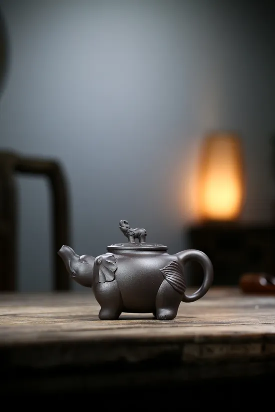 Yixing Clay Teapot 400cc - Yang Junbao Handcrafted Elephant Design Pottery 6