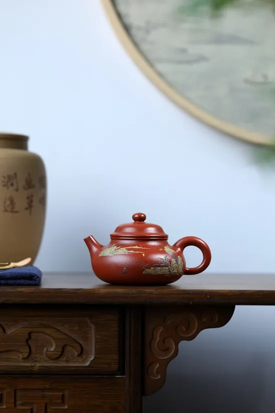 Premium Yixing Zisha Clay Teapot – Handcrafted Artisan Pottery 2
