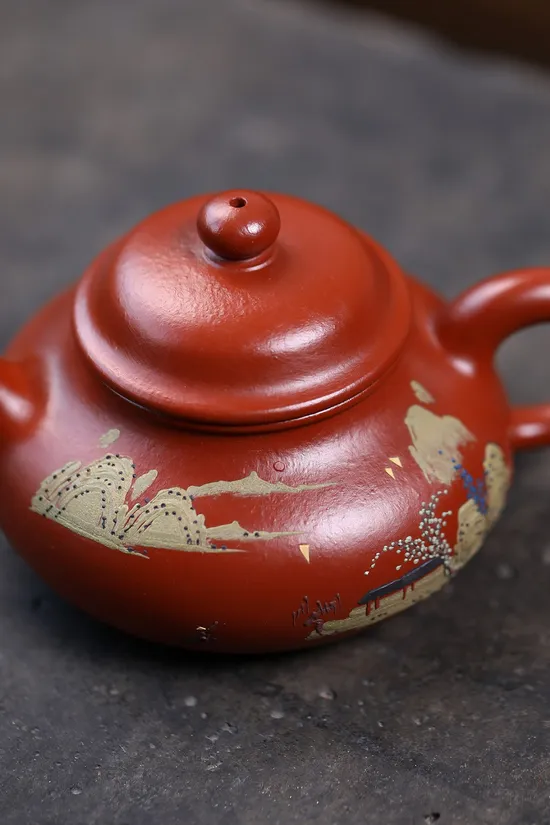 Premium Yixing Zisha Clay Teapot – Handcrafted Artisan Pottery 6