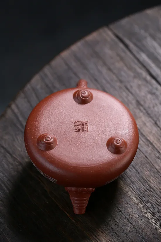 Handcrafted Yixing Clay Teapot – Artisan Dragon Design & Premium Clay 6