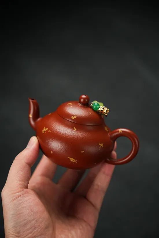 Premium Handcrafted Yixing Clay Teapot | Classic Design & Artisan Quality 2