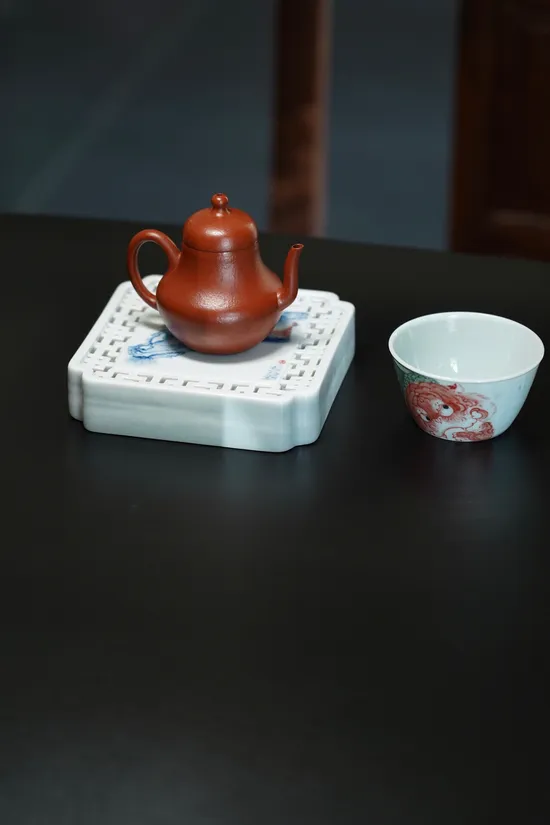 Zisha Teapots: Handcrafted | 90cc capacity | Vermilion clay 1