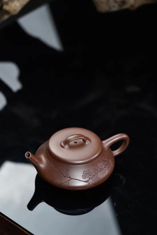 Premium Yixing Zisha Teapot - Mugu Classic Triple-Legged Design 2