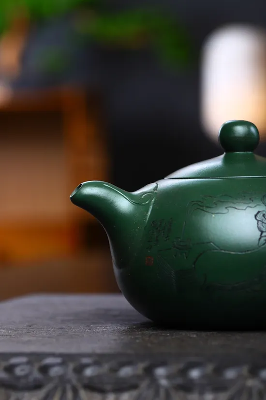 Yixing Clay Teapot Masterpiece - Zhou Xinyuan Collectible Artistry 7