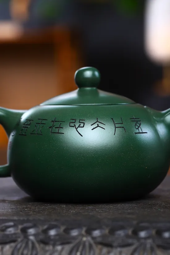 Yixing Clay Teapot Masterpiece - Zhou Xinyuan Collectible Artistry 8