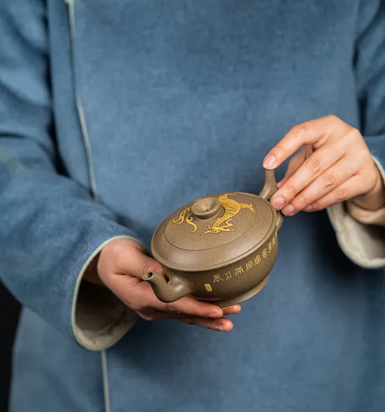 Premium Yixing Zisha Clay Teapot | Artisan Crafted | 2700 CNY 3
