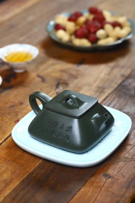 Handcrafted Yixing Clay Teapot - Golden Award Winner, Zisha Art Collection 2